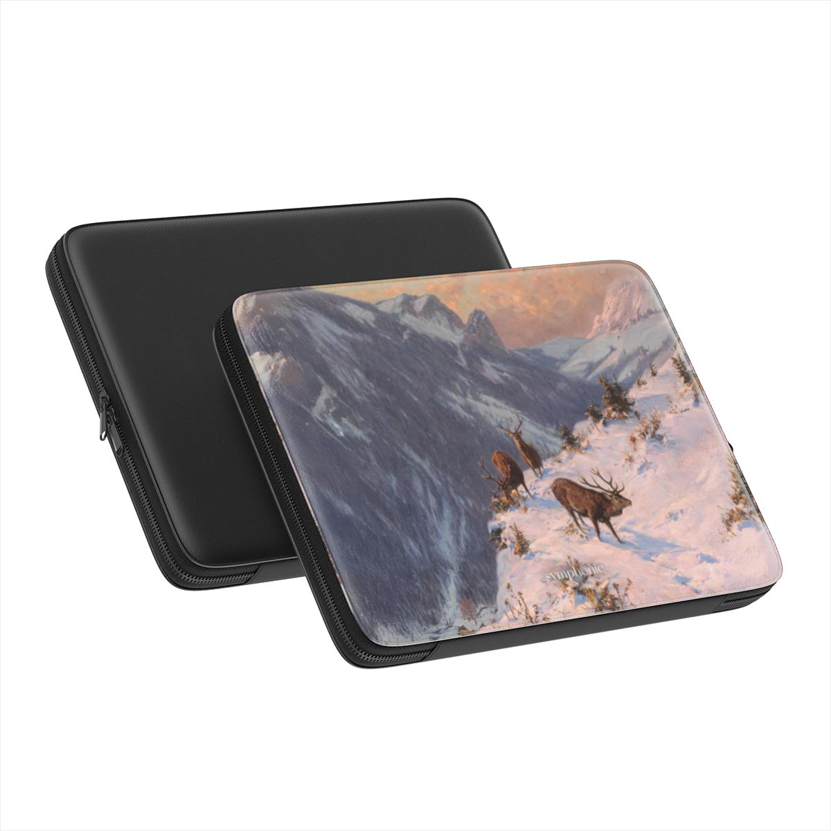 A Red Deer in Winter - Laptop Sleeve